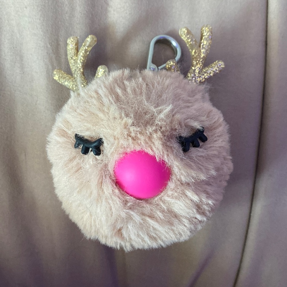 •hand sanitizer holder/keychain